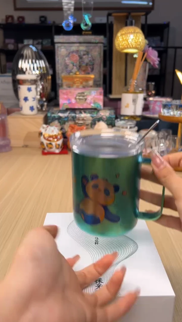 124採光熊猫盖杯（绿色）
