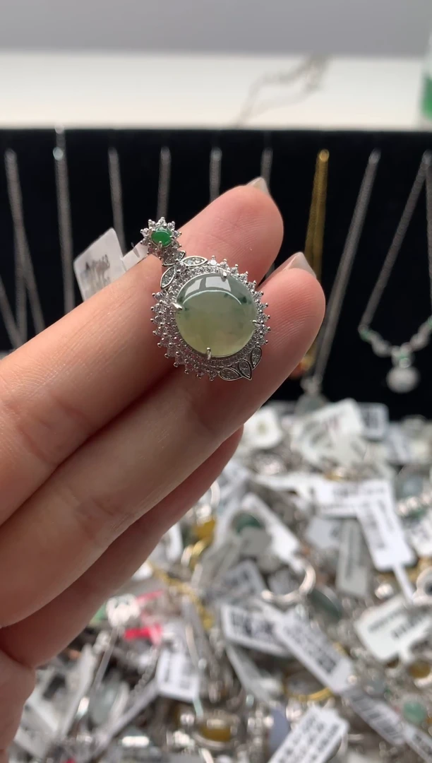 翡翠银S925镶嵌颈饰54