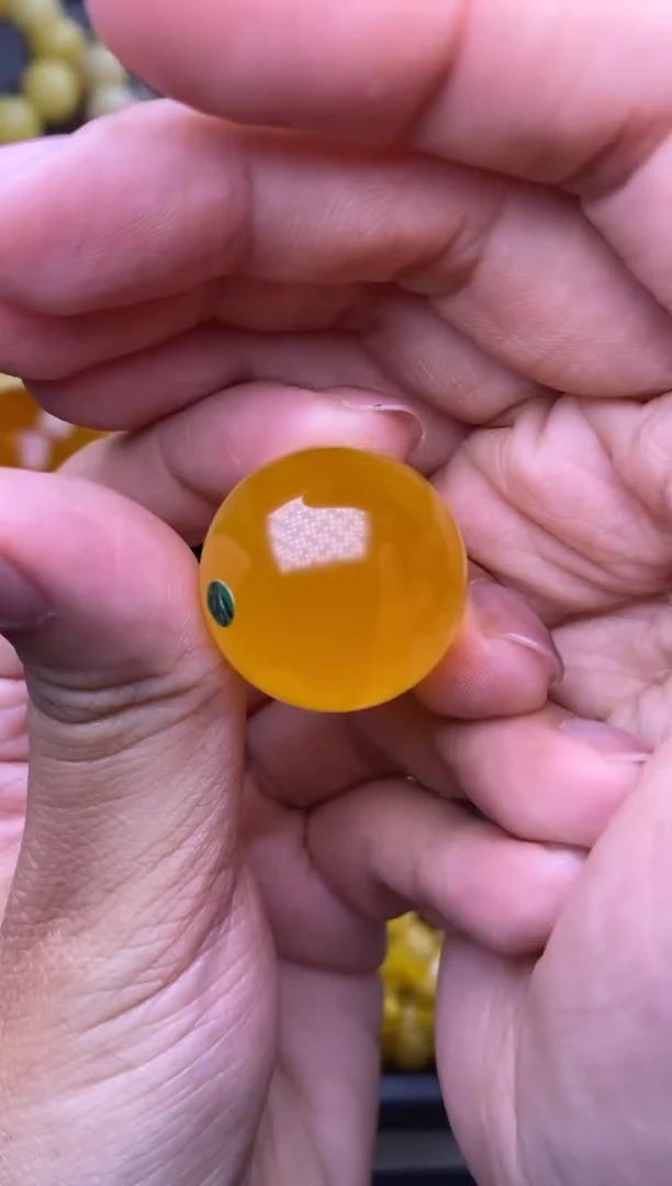 裸石琥珀未镶嵌大小姐珠宝86