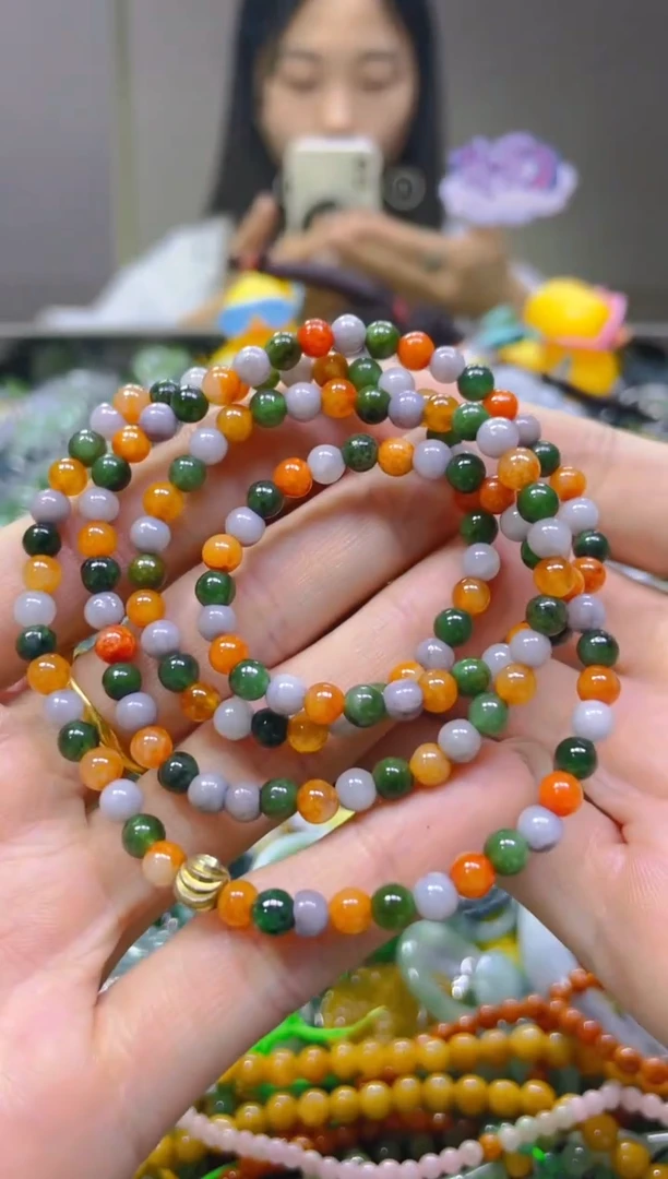 翡翠未镶嵌颈饰4MM/B/翡翠A货，一件也是批发价