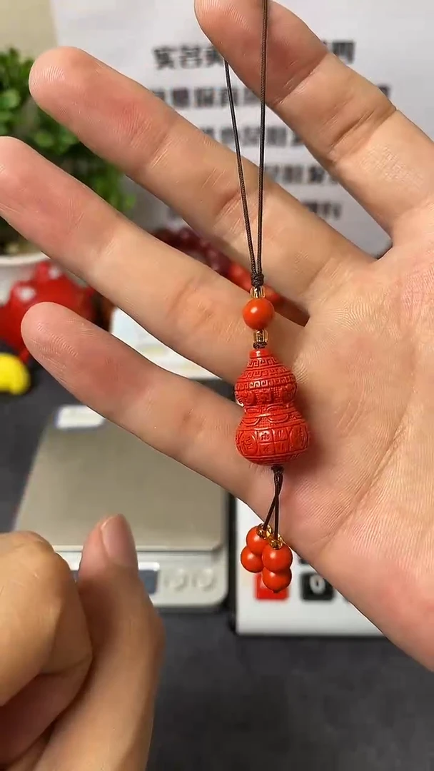 天然辰砂红砂时来运转葫芦手机链