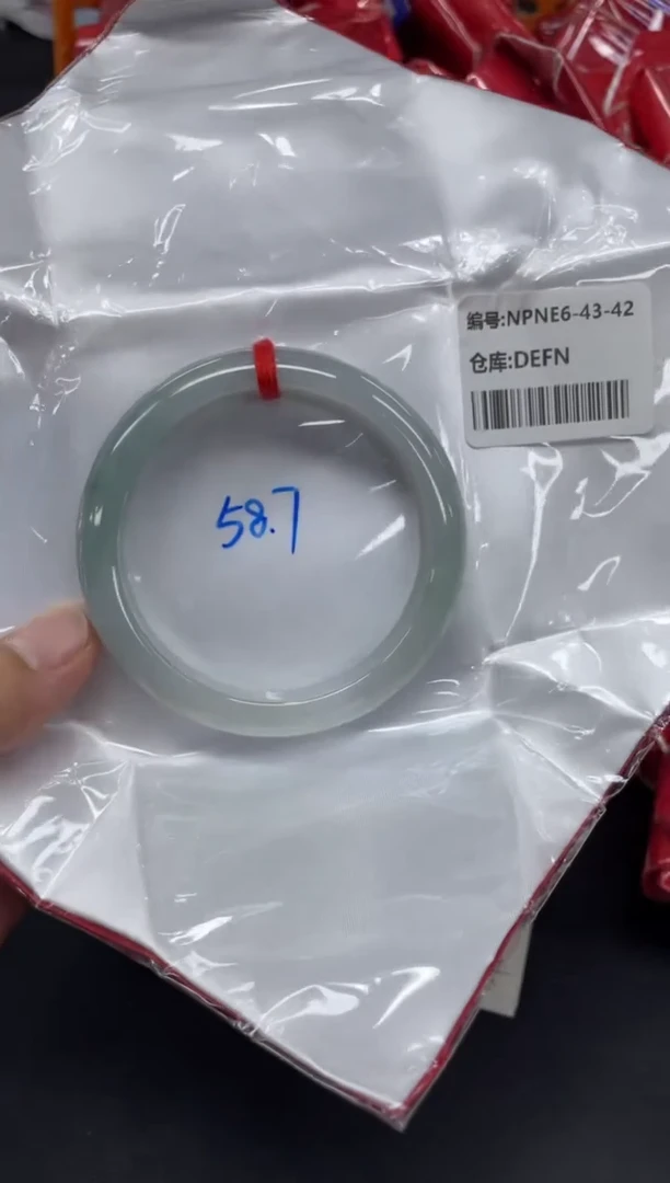 未镶嵌手镯翡翠翡翠手镯