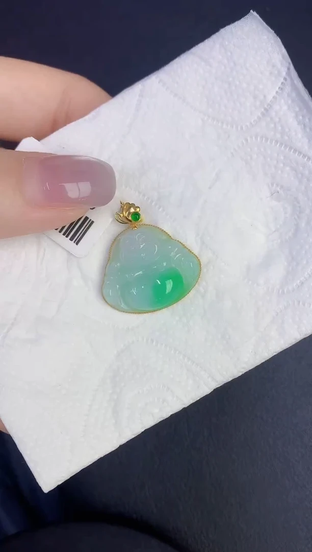 颈饰18K金镶嵌翡翠缅甸天然翡翠A货
