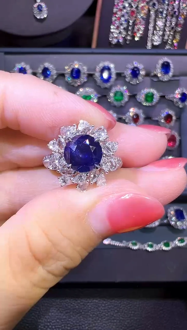 AIGS皇家蓝蓝宝石18K金镶嵌3.19ct