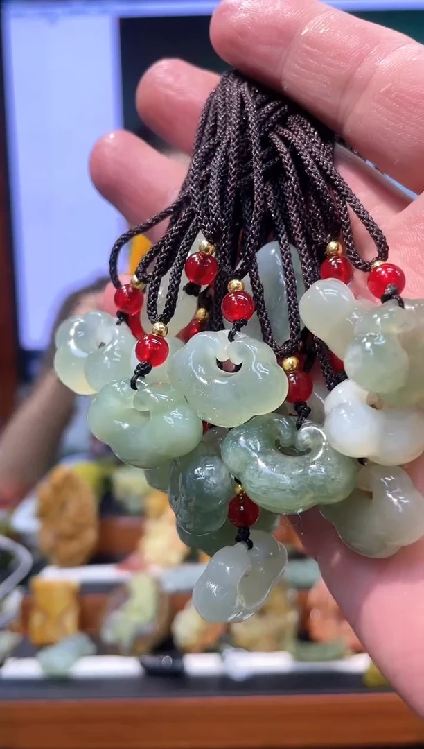 【闪购商品】岫玉吊坠未镶嵌多样性发货*拍一发一