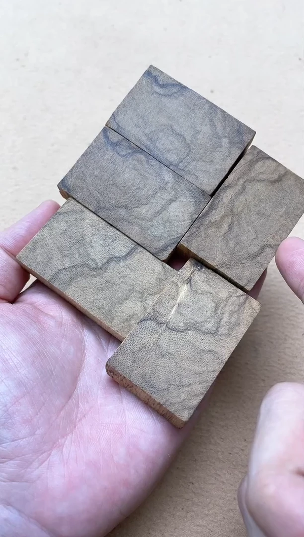 【闪购商品】沉香吊坠菩萨棋吊坠多样性发其一