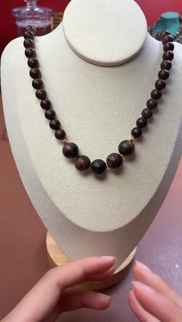 沉香手串沉水越南帝王玉化瘤疤白棋08配玉化瘤疤紫棋12三圈设计