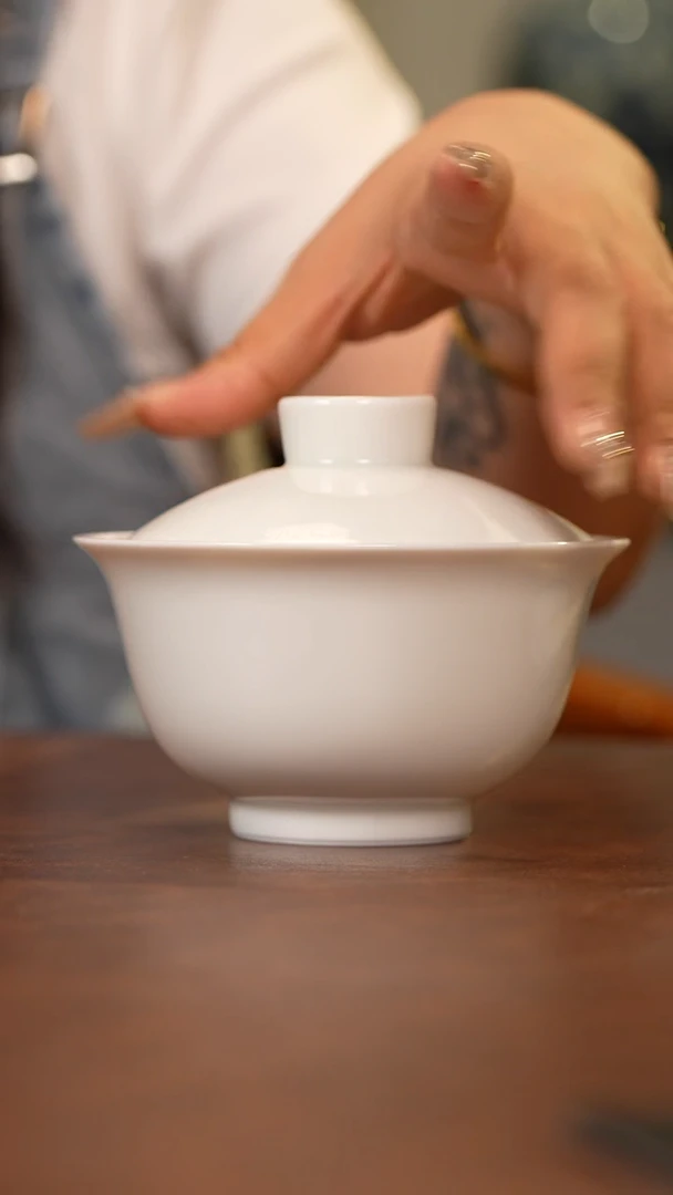 景德镇白胎大元宝盖碗