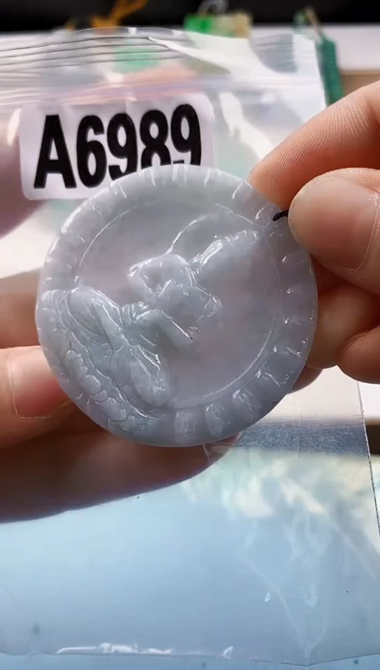翡翠未镶嵌颈饰天然翡翠吊坠挂件