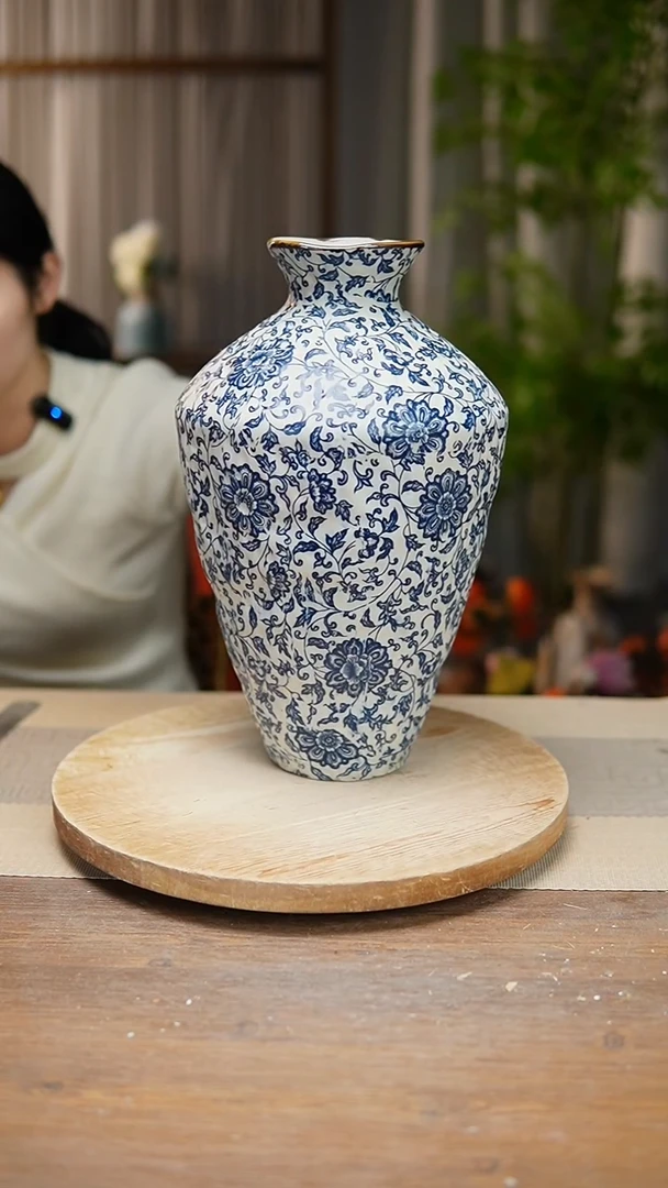 【闪购商品】陶瓷 花器青花瓷缠枝莲高脚