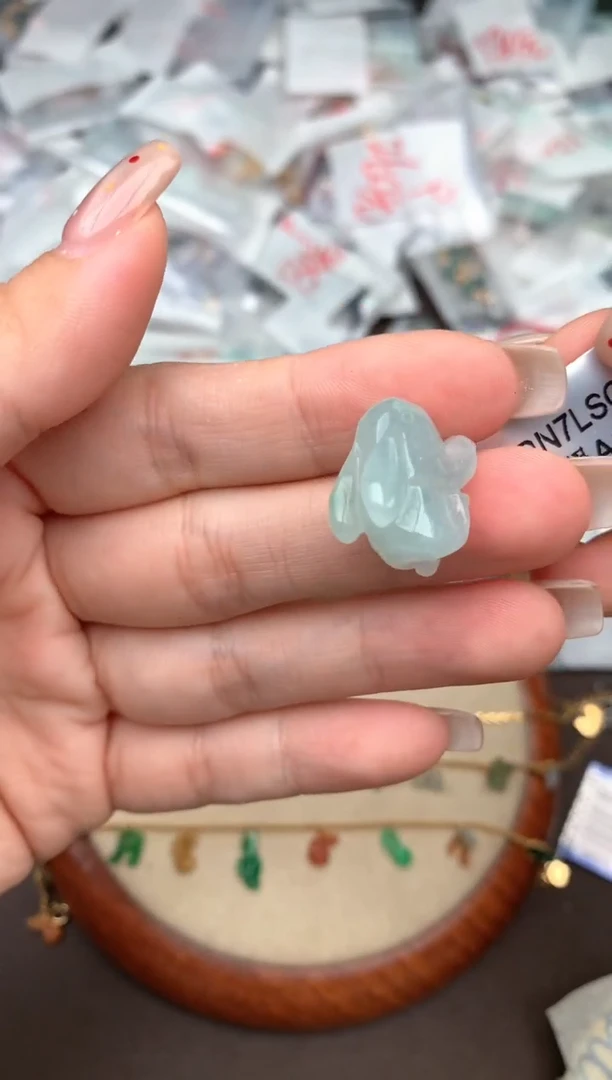 未镶嵌挂件翡翠一