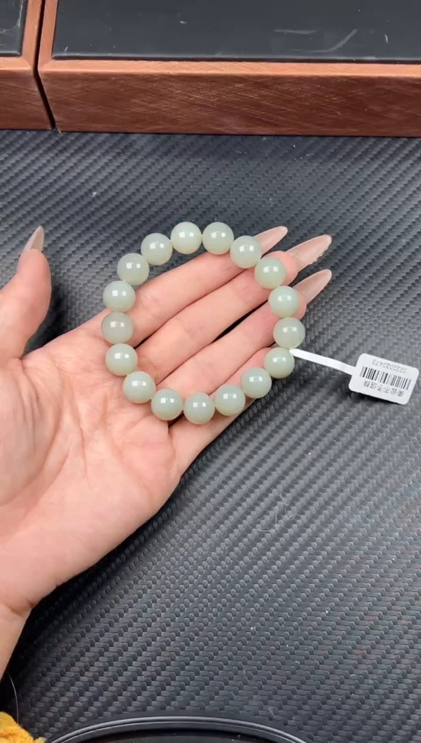 未镶嵌手串和田玉且末近矿微色差卡12JK