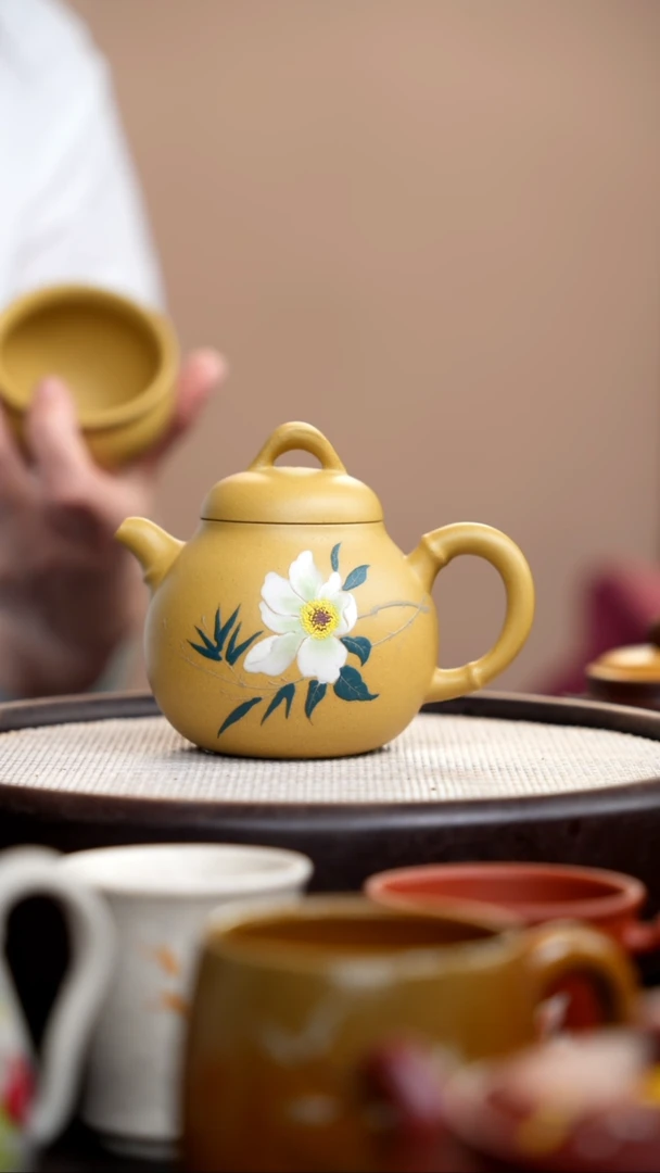 茶壶紫砂黄金段竹节泥绘山茶花