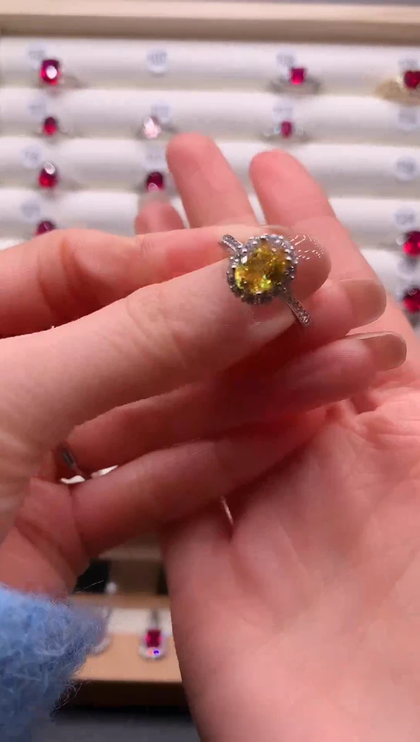 3红宝石（处理）红宝石戒指