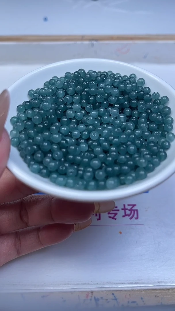 未镶嵌散珠石英质玉B1421 蓝 水 玉 4mm100个8.8元