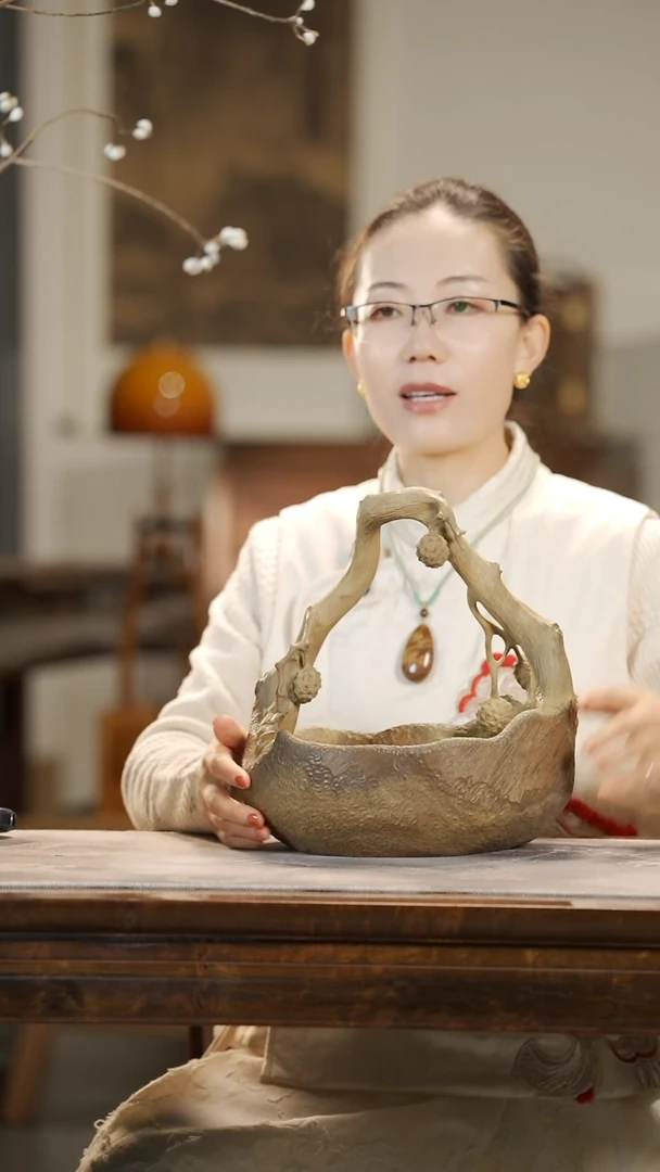 【闪购商品】金丝楠木雕581原木款荔枝果篮