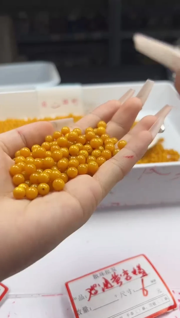 蜜蜡颈饰未镶嵌w41鸡油黄蜜蜡6mm*30颗