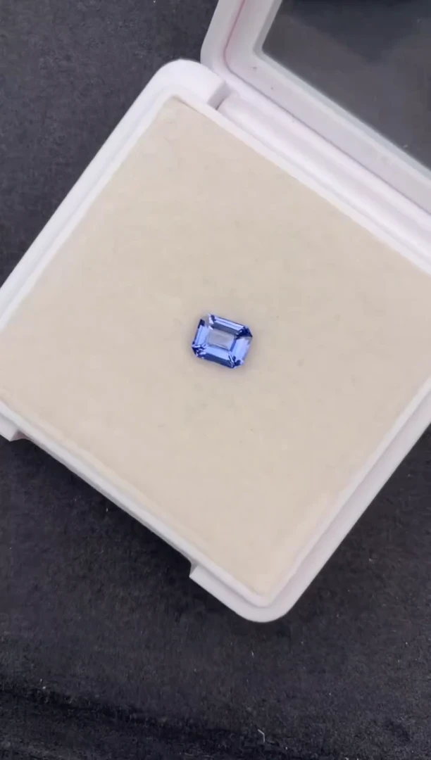 裸石蓝宝石1.5ct矢车菊 FH 定制