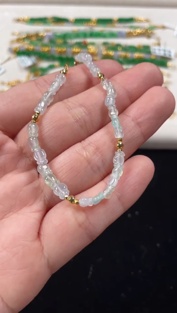 18K金镶嵌手链翡翠一条   P560