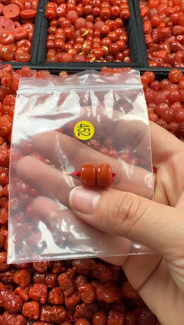 【闪购商品】南红玛瑙颈饰未镶嵌1