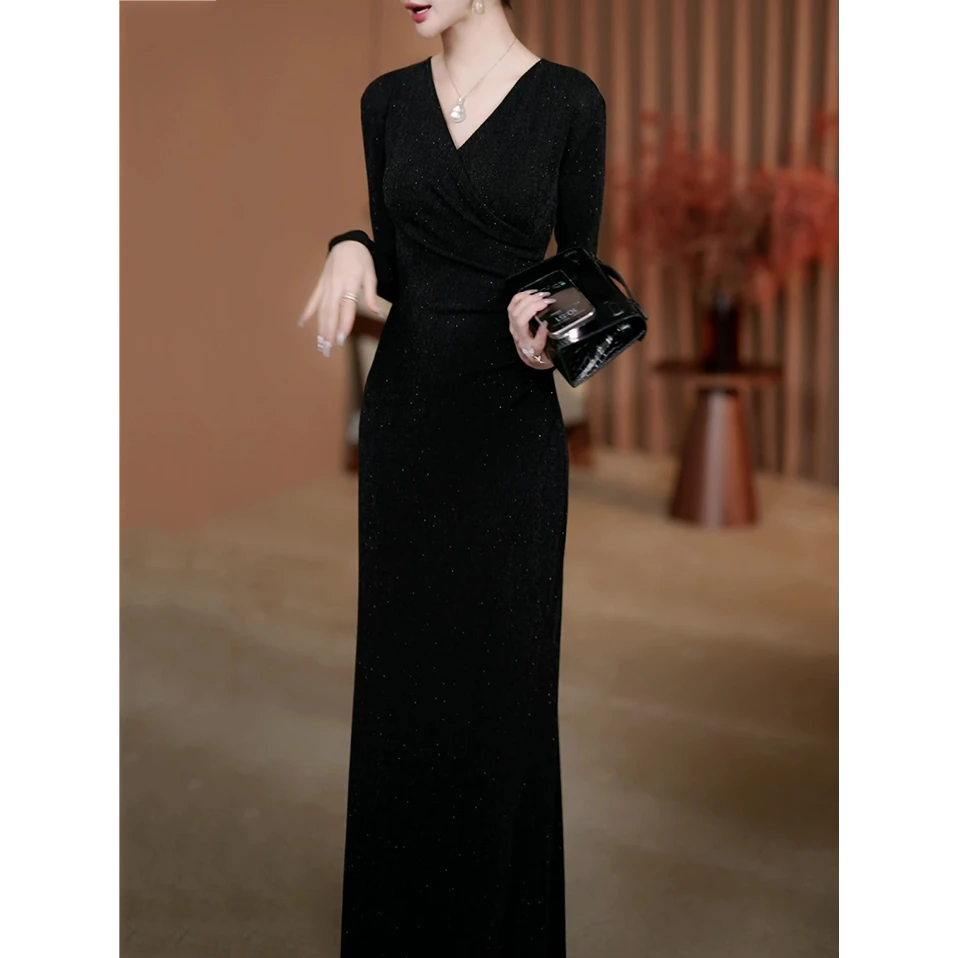 高端法式洋气长袖连衣裙2025春季新款轻奢时尚V领修身显瘦包臀裙