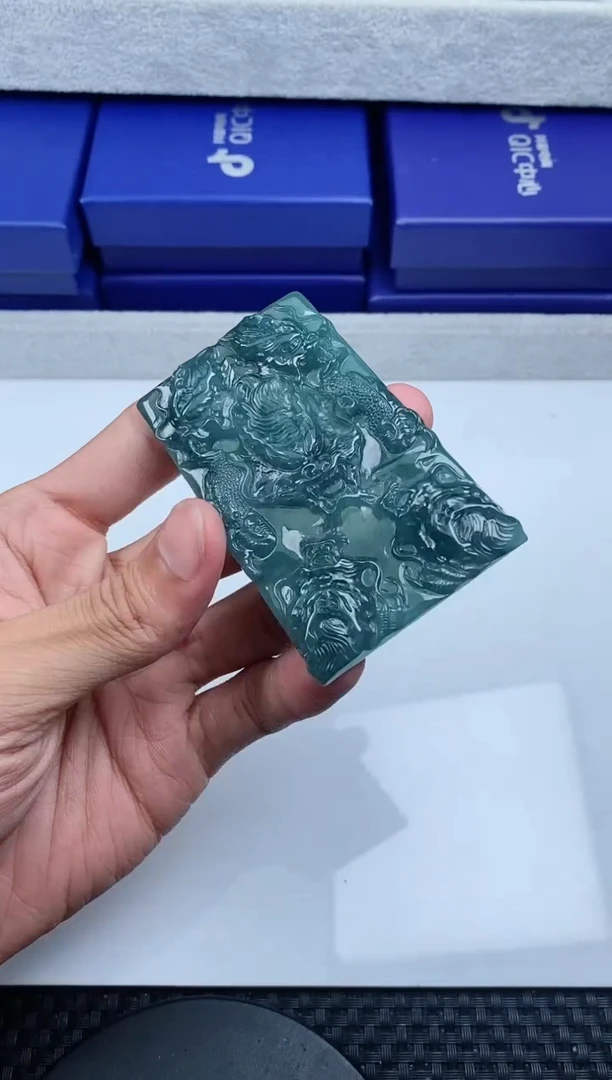 翡翠未镶嵌颈饰111111111
