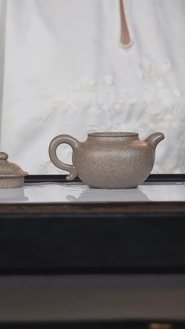 茶壶紫砂韩惠琴青降坡莲子