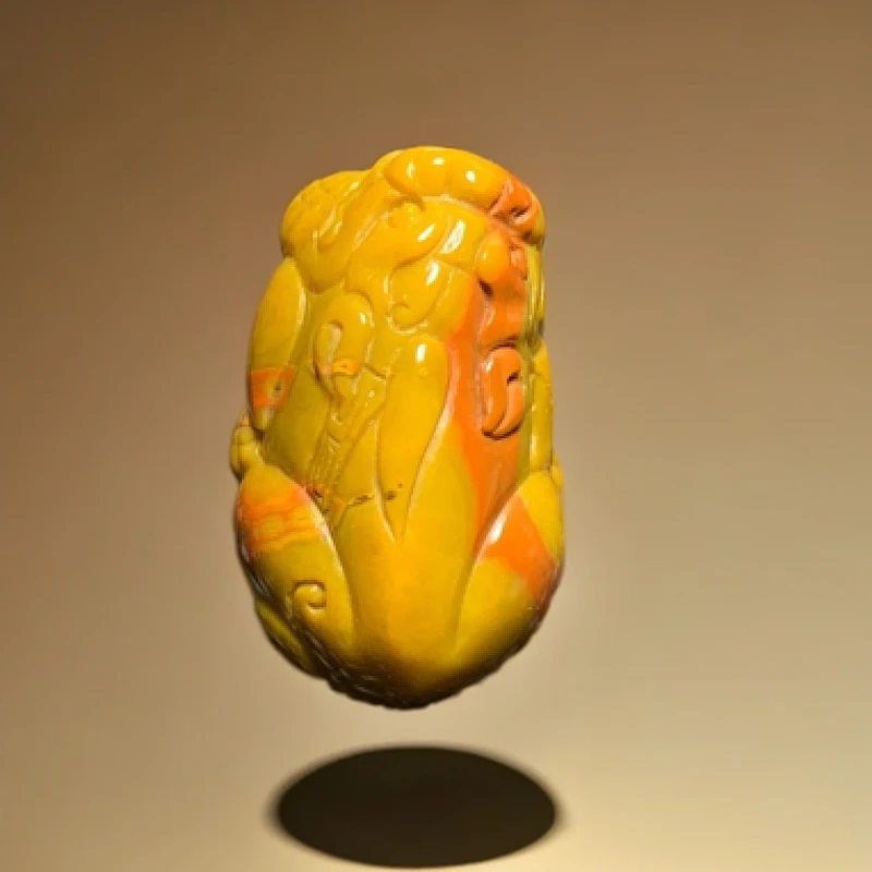 宣化战国红貔貅挂坠或小手把件。尺寸47/29/26mm。高光