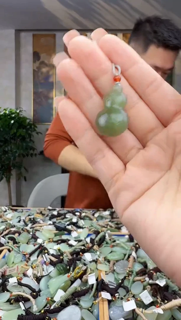 未镶嵌和田玉挂件拍一发一