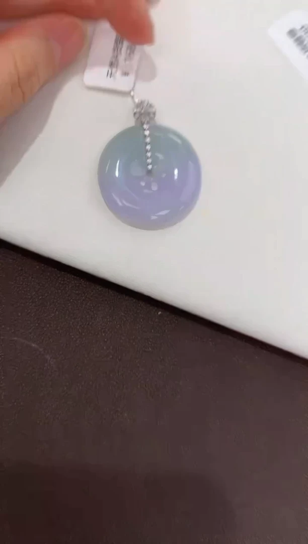 翡翠18K金镶嵌颈饰天然缅甸a货翡翠