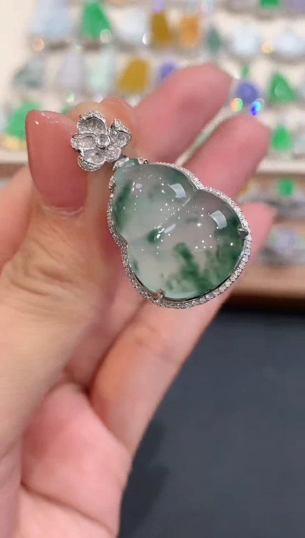 吊坠(不含链)18K金镶嵌翡翠a69