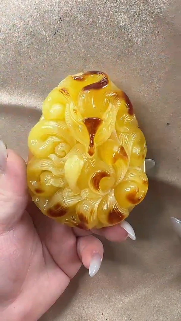 琥珀颈饰未镶嵌吊坠