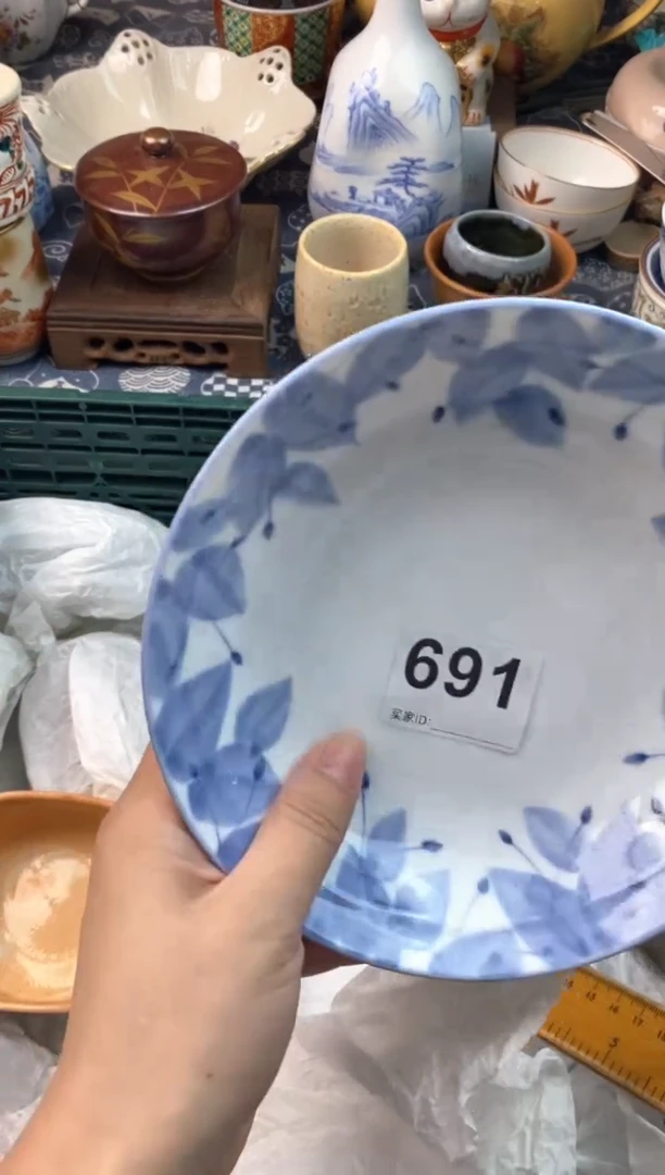 瓷片小**️11111111111111