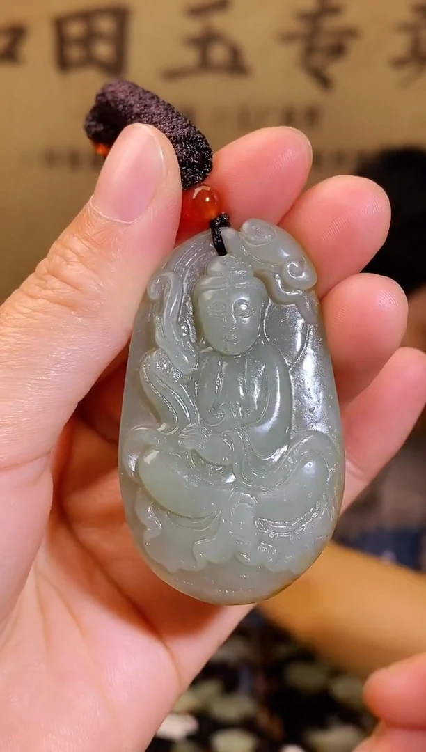 和田玉未镶嵌颈饰1