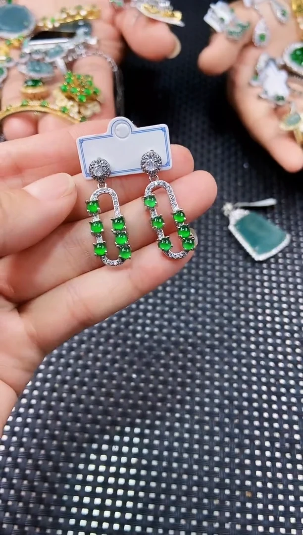 翡翠未镶嵌耳饰1111111111