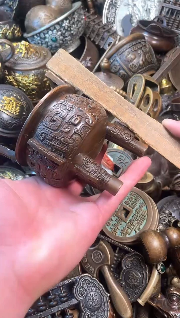 精美铜器点击下单