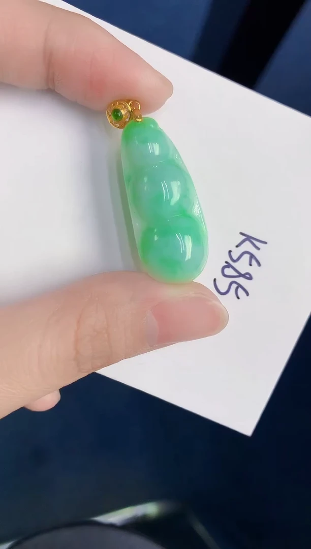 颈饰未镶嵌翡翠天然翡翠缅甸A货