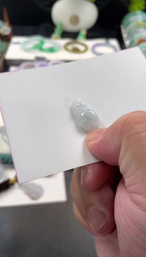 颈饰未镶嵌翡翠13号链接 有纹裂