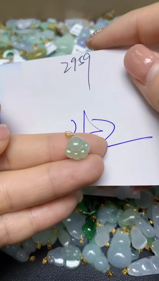 【闪购商品】翡翠挂件18K金镶嵌 天然翡翠A货