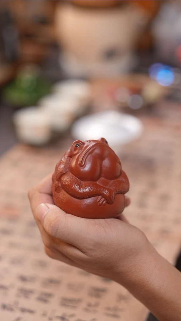 茶具紫砂大红袍三足金蝉茶宠