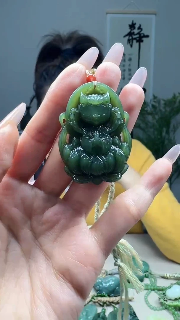 未镶嵌和田玉挂件1