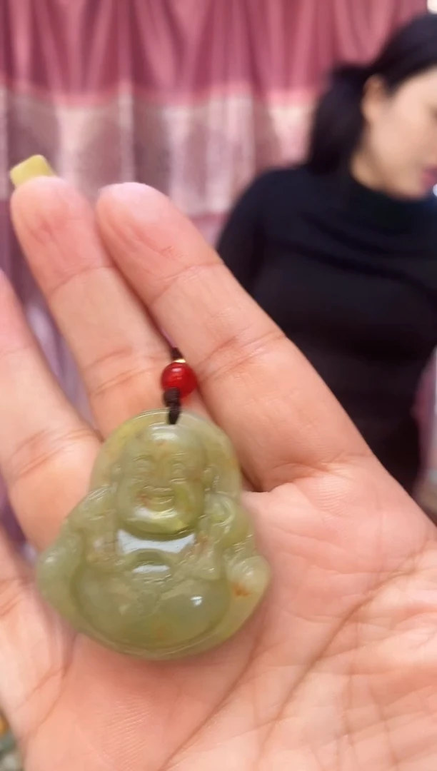 未镶嵌岫玉吊坠