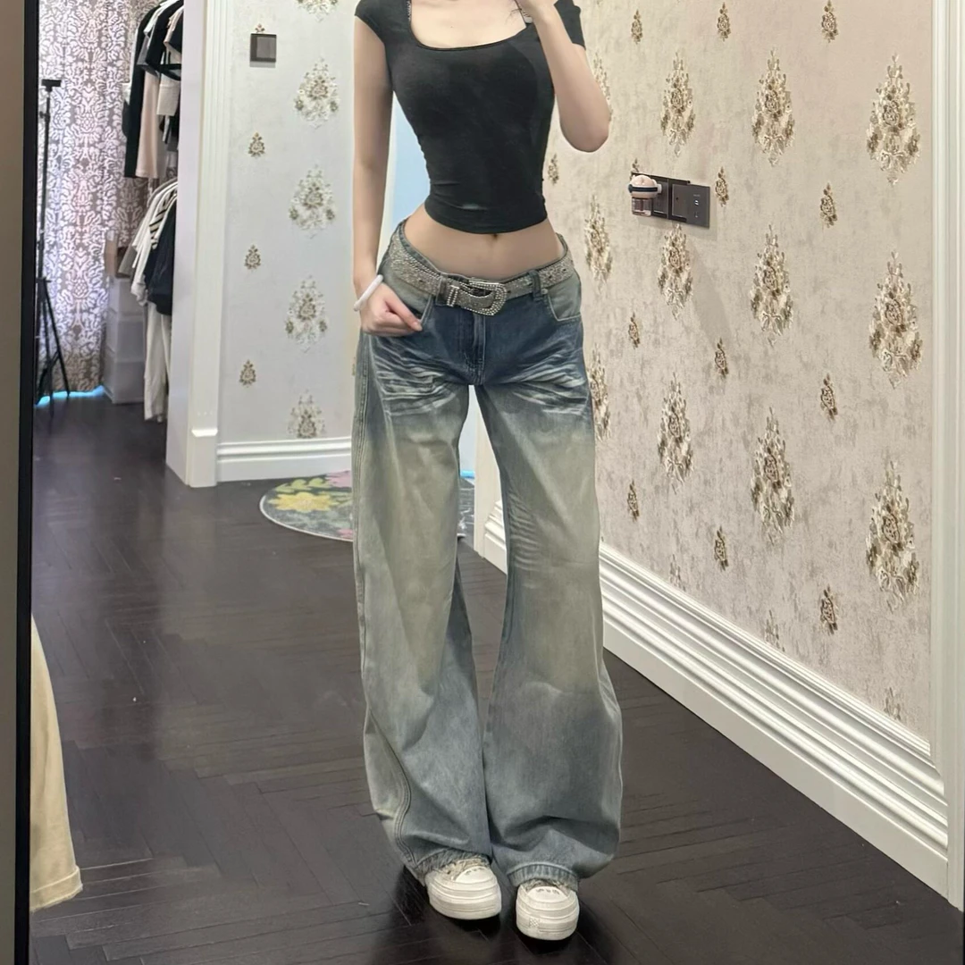 微胖mm设计感显瘦牛仔裤女复古水洗弯刀立体猫须低腰垂感直筒长裤