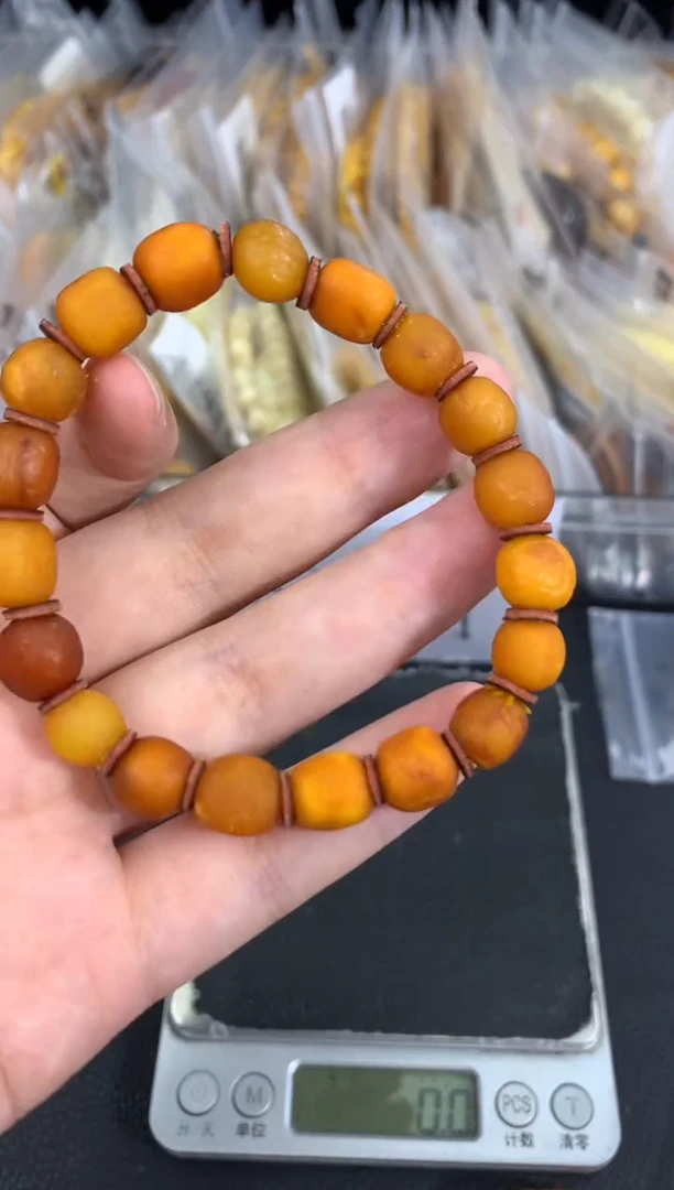 蜜蜡未镶嵌珠宝奇石302