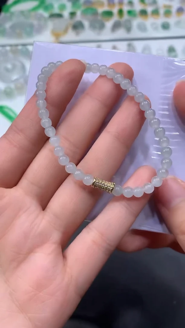 颈饰未镶嵌翡翠珠串