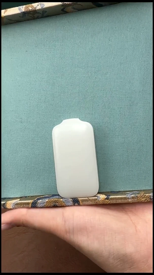 颈饰未镶嵌和田玉（白玉）俄料白玉平安牌