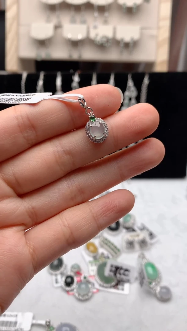 【闪购商品】翡翠吊坠(不含链)银S925镶嵌3号