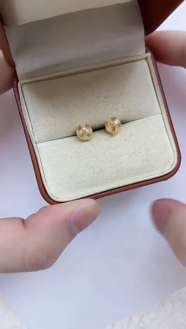 银S925镶嵌海水珍珠耳饰