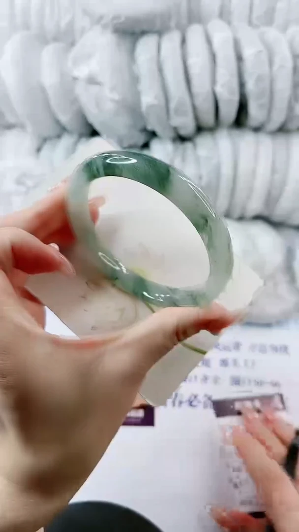 【闪购商品】石英质玉手镯未镶嵌1068621623-多样性发货