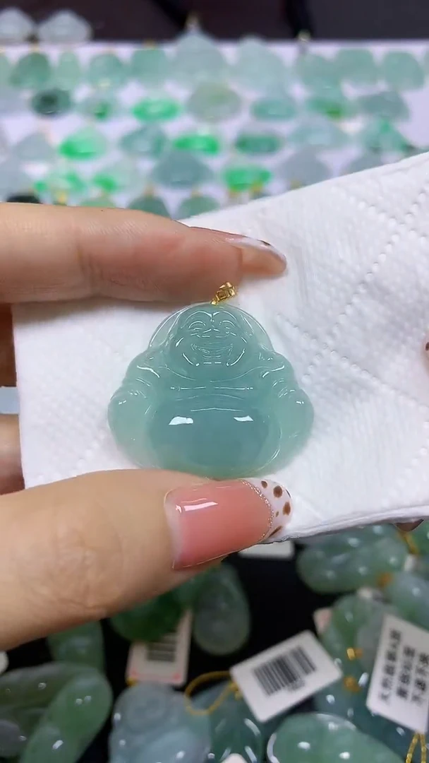 颈饰18K金镶嵌翡翠天然翡翠A货
